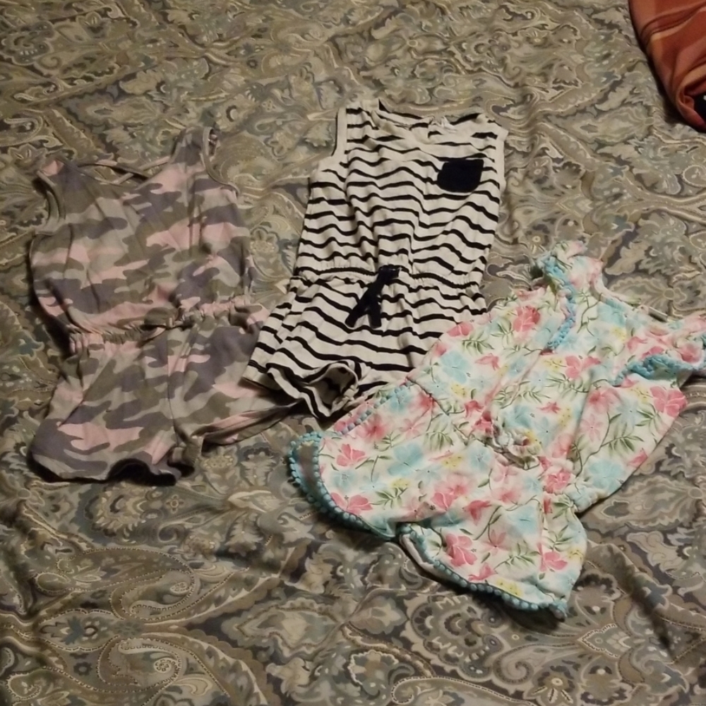 2 3 lot rompers